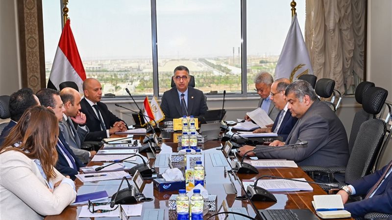 وزير التموين 