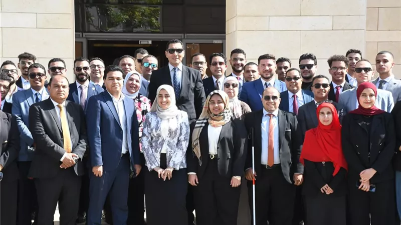وزير الرياضة يلتقي ممثلي 
