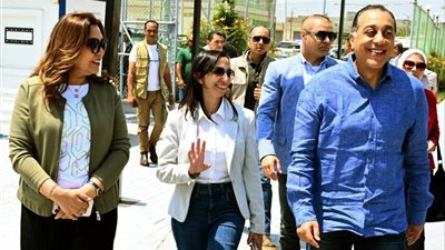 مدبولي يجري جولة موسعة بالبحيرة ويتابع مشروع إحياء مدينة رشيد التاريخية