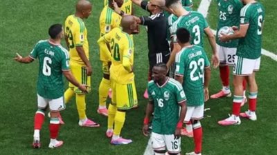 سر اللون الوردي لأحذية لاعبي كأس العالم 2026