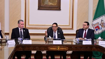 رئيس جامعة القاهرة: الأيزو الدولية ثمرة عمل مخلص ودافع لمواصلة التميز وترسيخ ثقافة الجودة 
