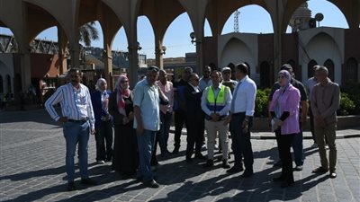 الارتقاء بالمظهر الحضاري.. رئيس جامعة العاصمة يتابع مشروعات التطوير والتجميل بالحرم الجامعي