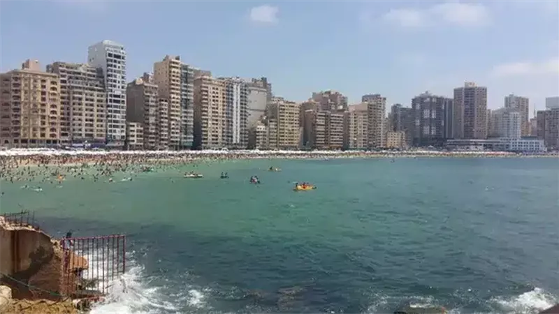 شواطئ الإسكندرية