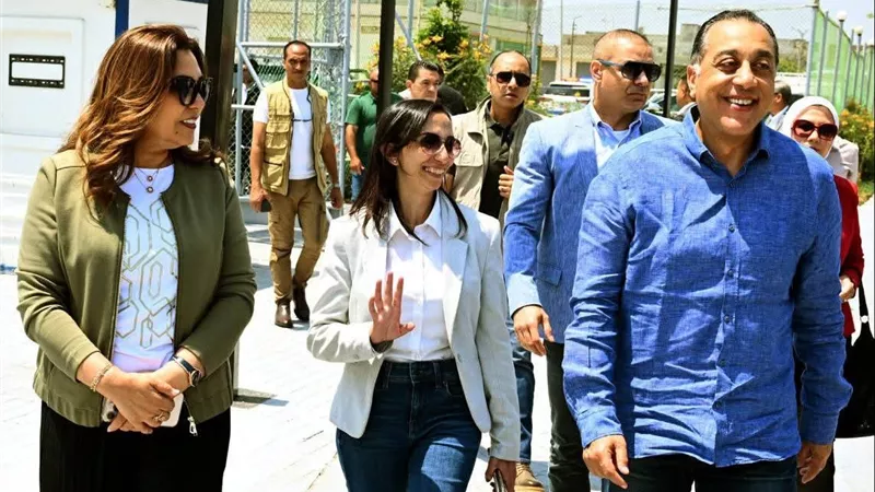 مدبولي يجري جولة موسعة بالبحيرة ويتابع مشروع إحياء مدينة رشيد التاريخية