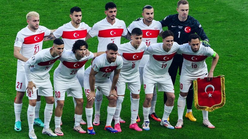 منتخب تركيا لكرة