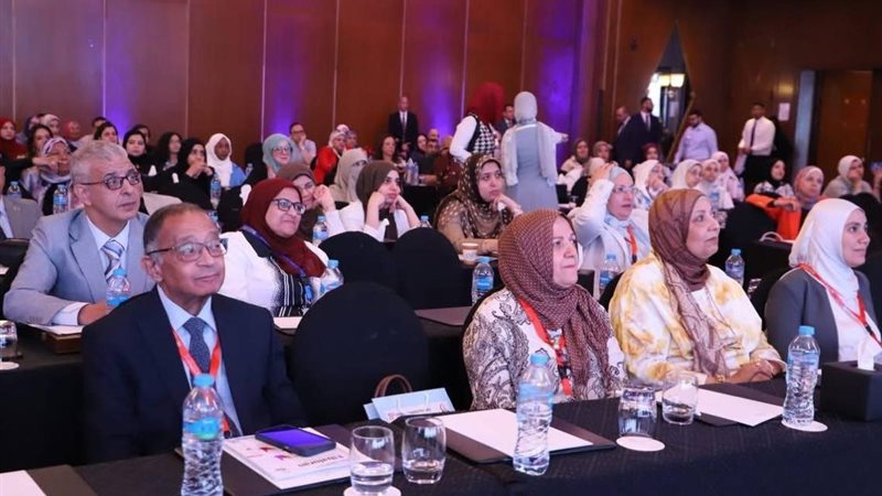 طب عين شمس 