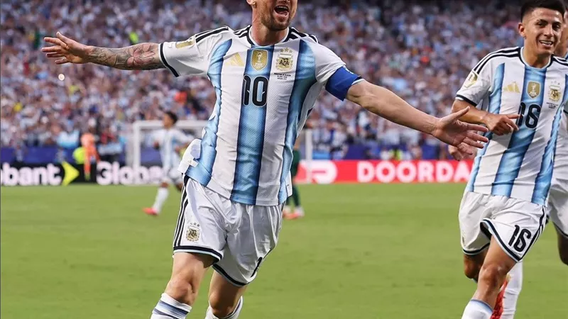 أول تعليق من رياض محرز على ثلاثية الأرجنتين في كأس العالم 2026