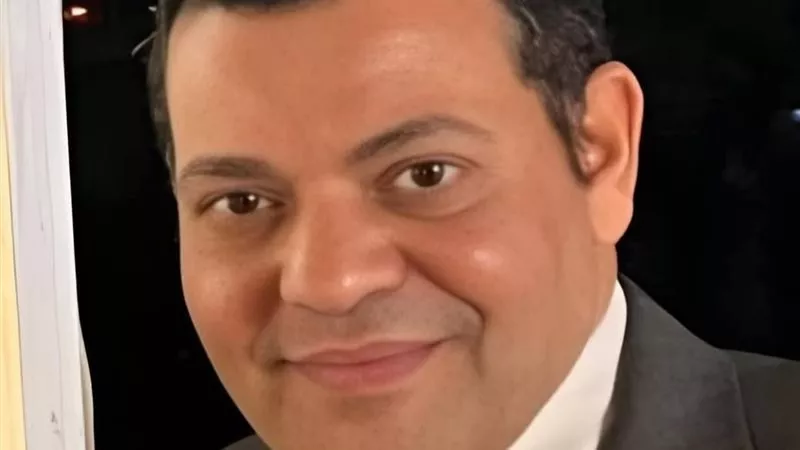 عصام التيجي يكتب: «بين الشك واليقين».. الدكتور مصطفى محمود يعود إلى الشاشة في رمضان 