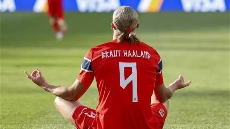 جينات خارقة.. لماذا غير هالاند اسمه على قميص النرويج في مونديال 2026؟