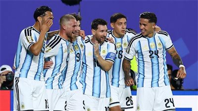 تعرف على معلق مباراة الأرجنتين أمام إنجلترا بنصف نهائي كأس العالم 2026
