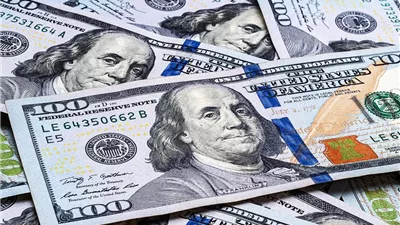 الدولار يواصل خسائره أمام الجنيه.. تعرف على أسعاره في البنوك اليوم الخميس 