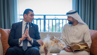جوهر نبيل يلتقي وزير الدولة لشؤون الشباب بالإمارات 