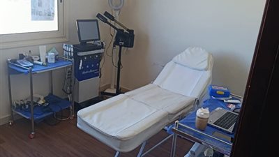 غلق وتشميع عيادات «اليجانزا» بالإسكندرية بعد ضبط سيدتين تنتحلان صفة طبيب