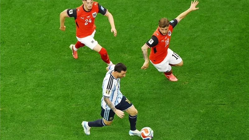 الأرجنتين تهزم النمسا بثنائية ميسي وتتأهل إلى دور الـ32 في كأس العالم 2026