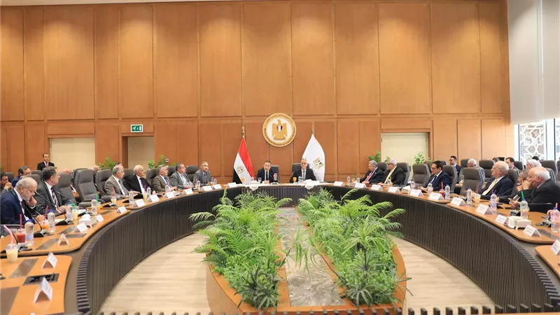 التفاصيل الكاملة لاجتماع وزير التعليم العالي برؤساء الجامعات وأهم القضايا القرارات 