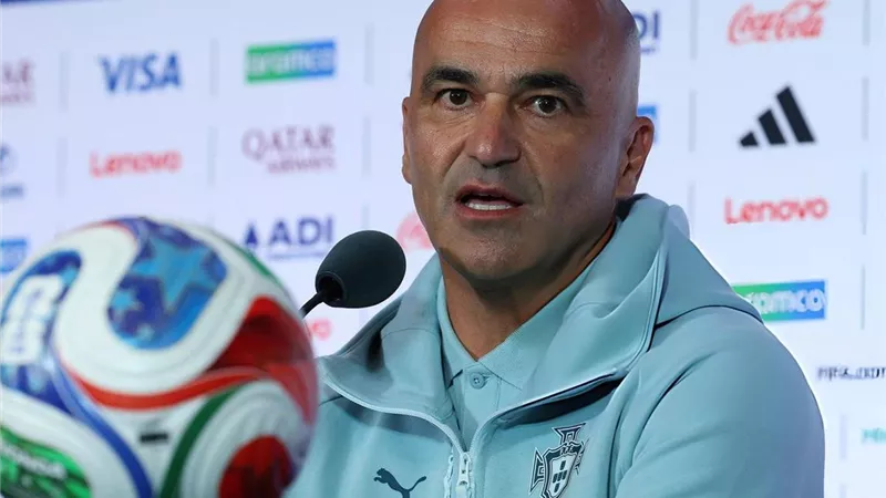 مارتينيز: رونالدو قائد استثنائي وركيزة أساسية في مشروع البرتغال بالمونديال