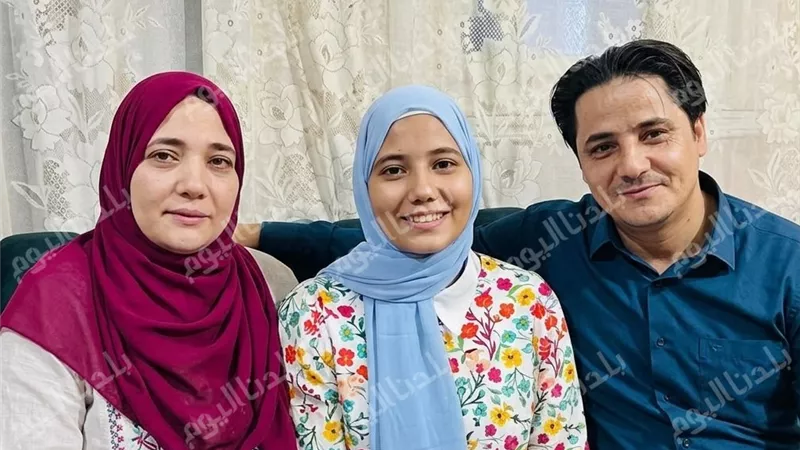 حكاية الطالبة نيرة .. رحلة تفوق بدأت بعد الفجر وانتهت بين أوائل المنوفية
