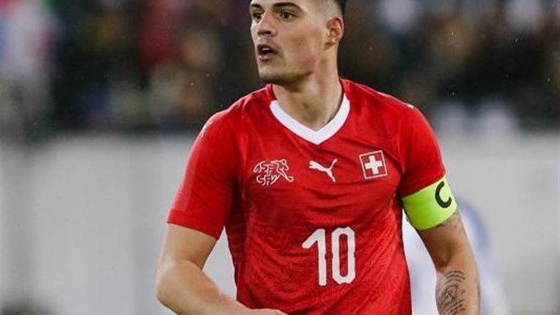 تشاكا لاعب سويسرا