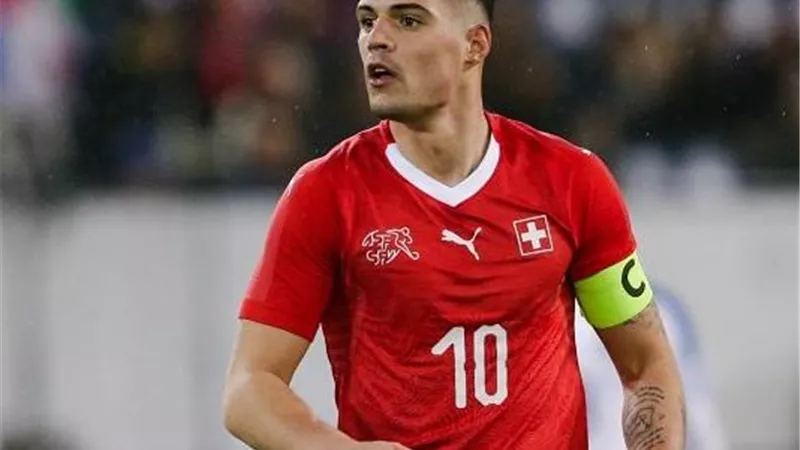 تشاكا في مواجهة ديفيد.. تشكيل موقعة سويسرا وكندا النارية في كأس العالم 2026