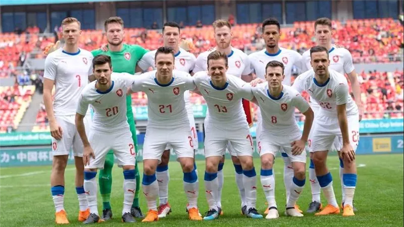 كأس العالم 2026.. هلوتشيك يقود تشكيل التشيك أمام المكسيك