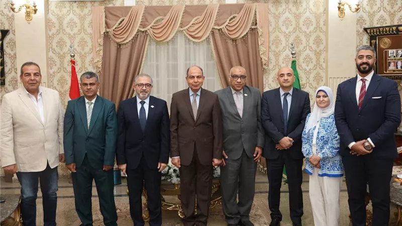 محافظ المنيا: التسجيل بمنظومة التأمين الصحي الشامل أولوية لضمان وصول الخدمات للمواطنين