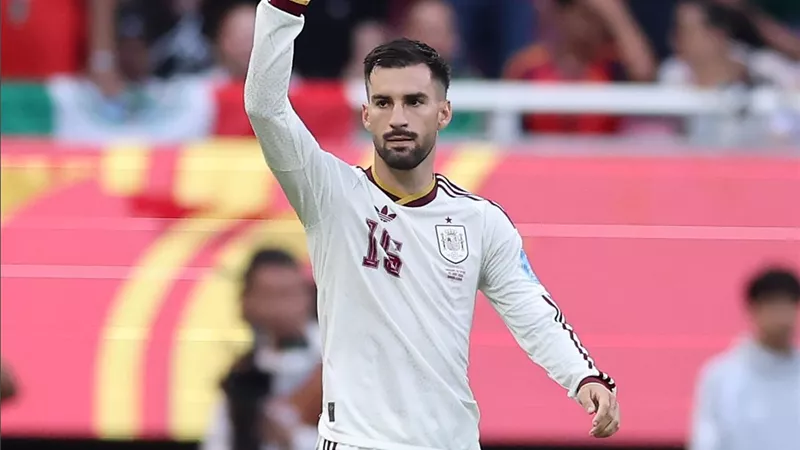 إسبانيا تهزم أوروجواي وتتصدر مجموعتها في كأس العالم 2026
