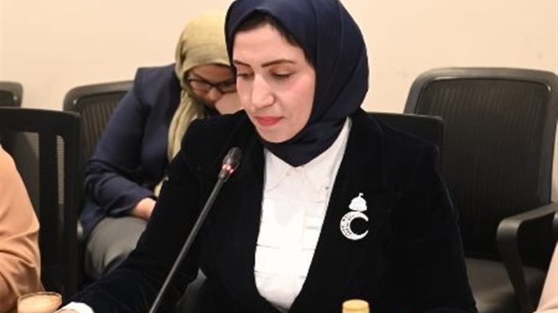 بثينة أبو زيد، عضو