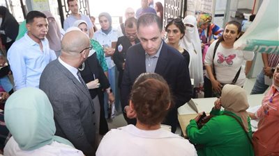 نائب وزير الصحة يراجع جاهزية مستشفيات ووحدات الإسكندرية استعدادًا لزيادة الإقبال