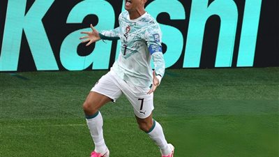 البرتغال تعبر كرواتيا بـ 