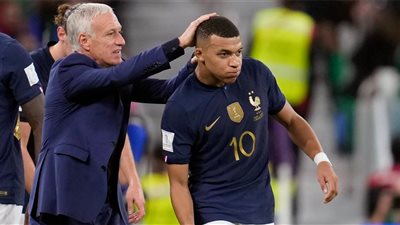 مبابي يتساوى مع ديشامب في قائمة أكثر اللاعبين مشاركة بقميص فرنسا