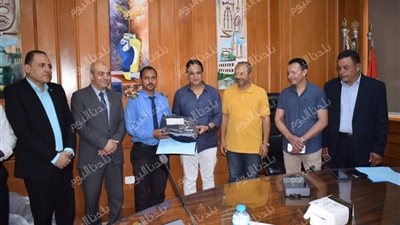عميد كلية التربية النوعية يستقبل مدير عام أمن جامعة المنوفية ويكرم أفراد الأمن الإداري