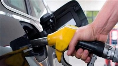 تعرف على  أسعار وقود السيارات  في محطات البنزين 