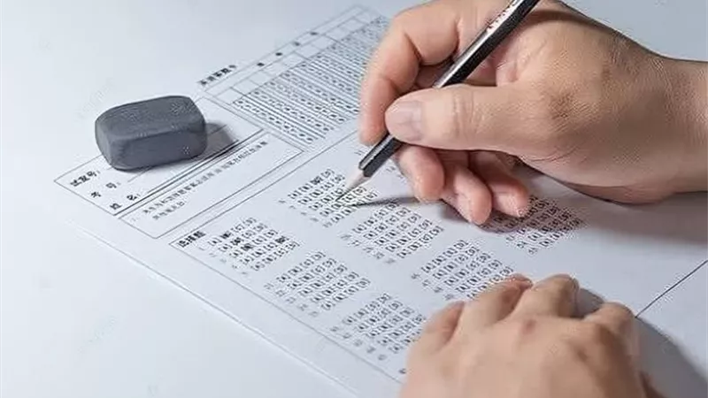 التعليم تنفي تسريب امتحان الكيمياء للثانوية العامة 2026.. وتؤكد أن الامتحانات مؤمنة بالكامل