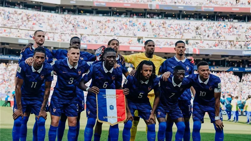 كأس العالم.. منتخب فرنسا يتعادل سلبيا مع باراجواي في الشوط الأول 