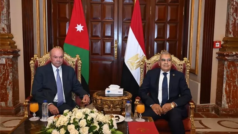 رئيس مجلس الشيوخ يبحث مع نظيره الأردني تعزيز التعاون البرلماني