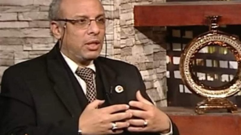 نقيب السياحيين حمدي