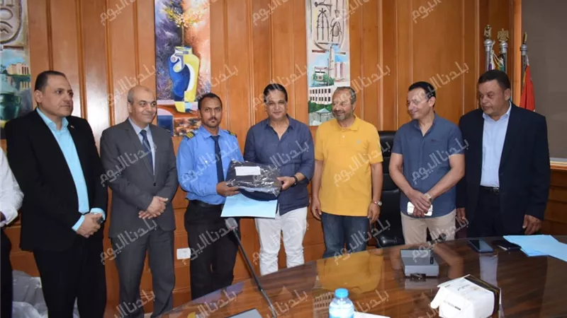 عميد كلية التربية النوعية يستقبل مدير عام أمن جامعة المنوفية ويكرم أفراد الأمن الإداري