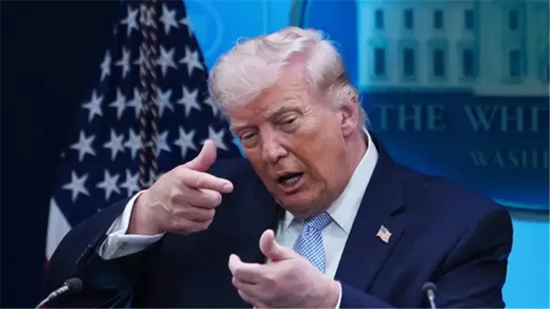 الرئيس الأمريكي،