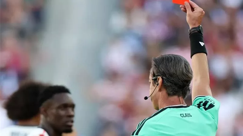 قرار عاجل من الاتحاد البلجيكي بشأن موقف فيفا من إلغاء طرد لاعب أمريكا