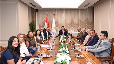 وزير الرياضة يبحث مع مسؤولي شركة RMC سبل التعاون في تنظيم الفعاليات الرياضية والشبابية