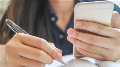 التعليم تضبط أول حالة غش إلكتروني في امتحان الفيزياء