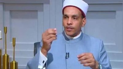 أمين الفتوى يكشف حكم تأخير صلاة المغرب لمتابعة مباراة كرة قدم