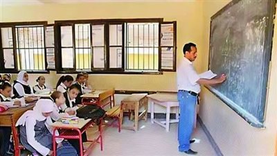 التعليم توضح ضوابط استمرار المعلمين في الخدمة بعد بلوغ سن المعاش