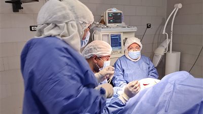مستشفى أجا النموذجي تحقق إنجازًا طبيًا جديدًا بجراحات دقيقة في 5 تخصصات
