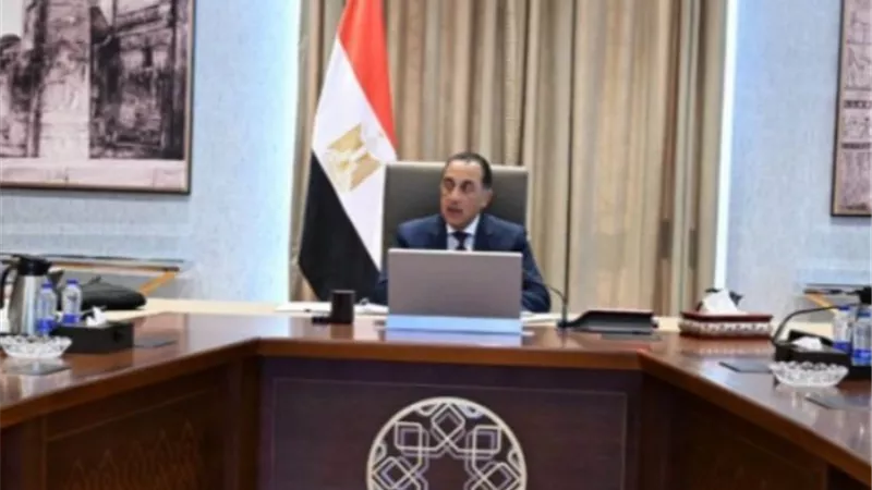 رئيس الوزراء يجتمع مع الجهات المعنية لمتابعة جهود تنمية قطاع السياحة اليوم الأربعاء