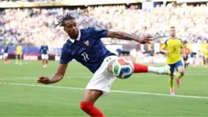 فيفا يرفض التماس فرنسا لإلغاء إنذار أوليسي قبل مباراة المغرب