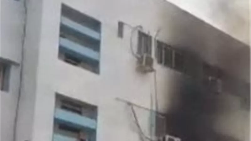 نقل 5 مصابين.. الحماية المدنية تسيطر على حريق بمستشفى الجراحة بأسوان