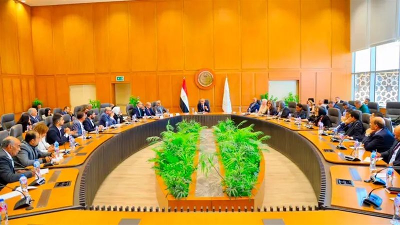 اجتماع وزير التربية