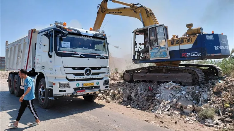 محافظ الدقهلية: لا تهاون مع الإلقاء العشوائي للمخلفات.. ورفع 480 طنًا من المنصورة وطلخا