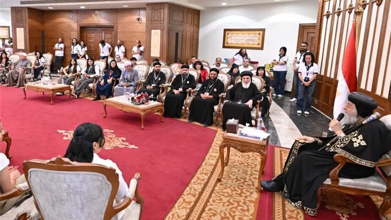  البابا تواضروس الثاني يستقبل عائلات شهداء ليبيا